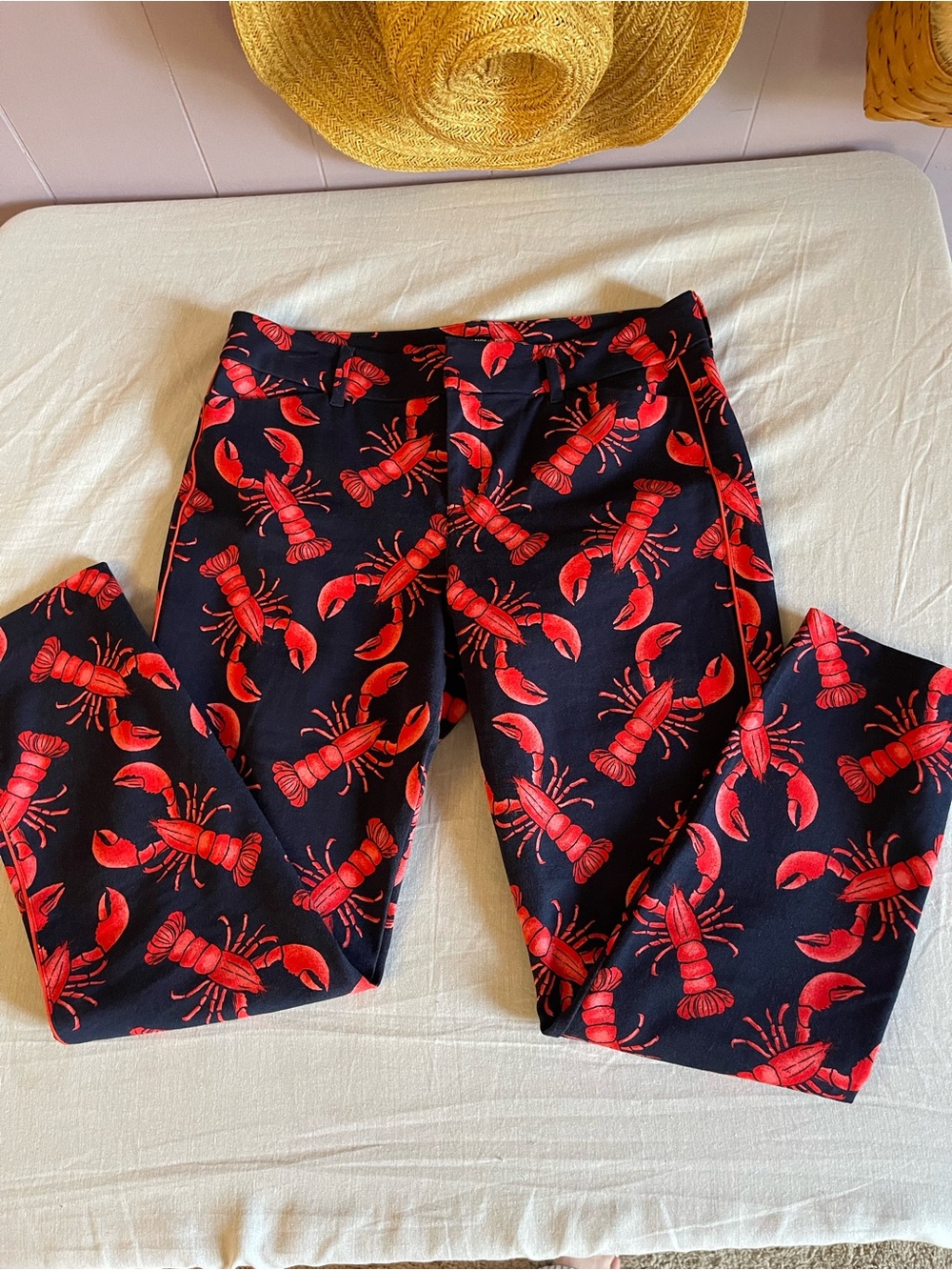 Old Navy Black and Red Lobster Print Pixie Ankle Pants